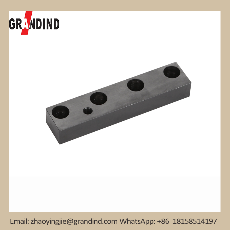การกดเครื่องตัดเฉือน CNC ที่แม่นยำ